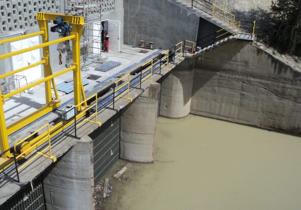 Barajului Stăvilar Mobil canal derivatie Dunăre - Marea Neagră