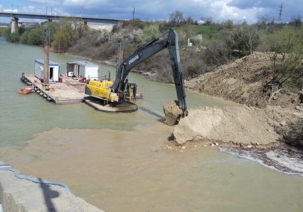 Barajului Stăvilar Mobil canal derivatie Dunăre - Marea Neagră