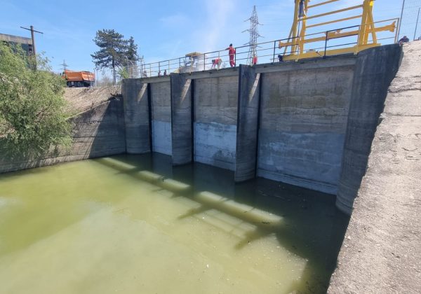 Barajului Stăvilar Mobil canal derivatie Dunăre - Marea Neagră
