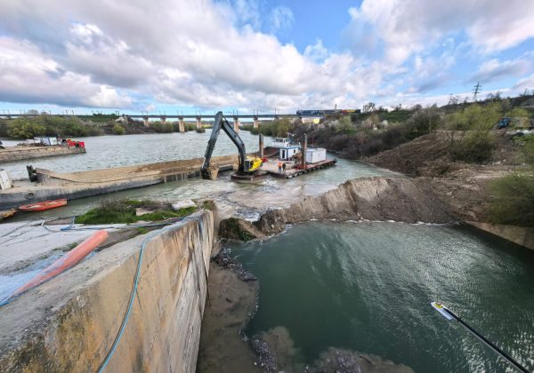 Barajului Stăvilar Mobil canal derivatie Dunăre - Marea Neagră